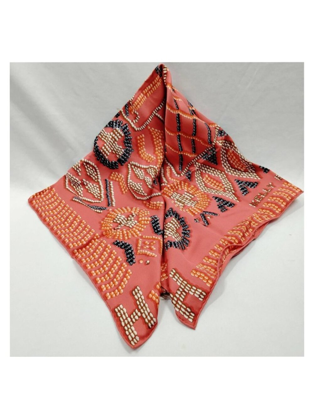 Authentic Hermès Kelly en Perles Carré 90 Silk Scarf - Picture 3 of 10